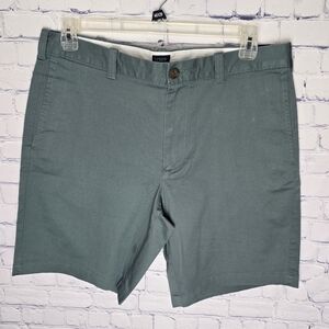 J. Crew Men's Flat Front Shorts in Green 9" Inseam Size 35